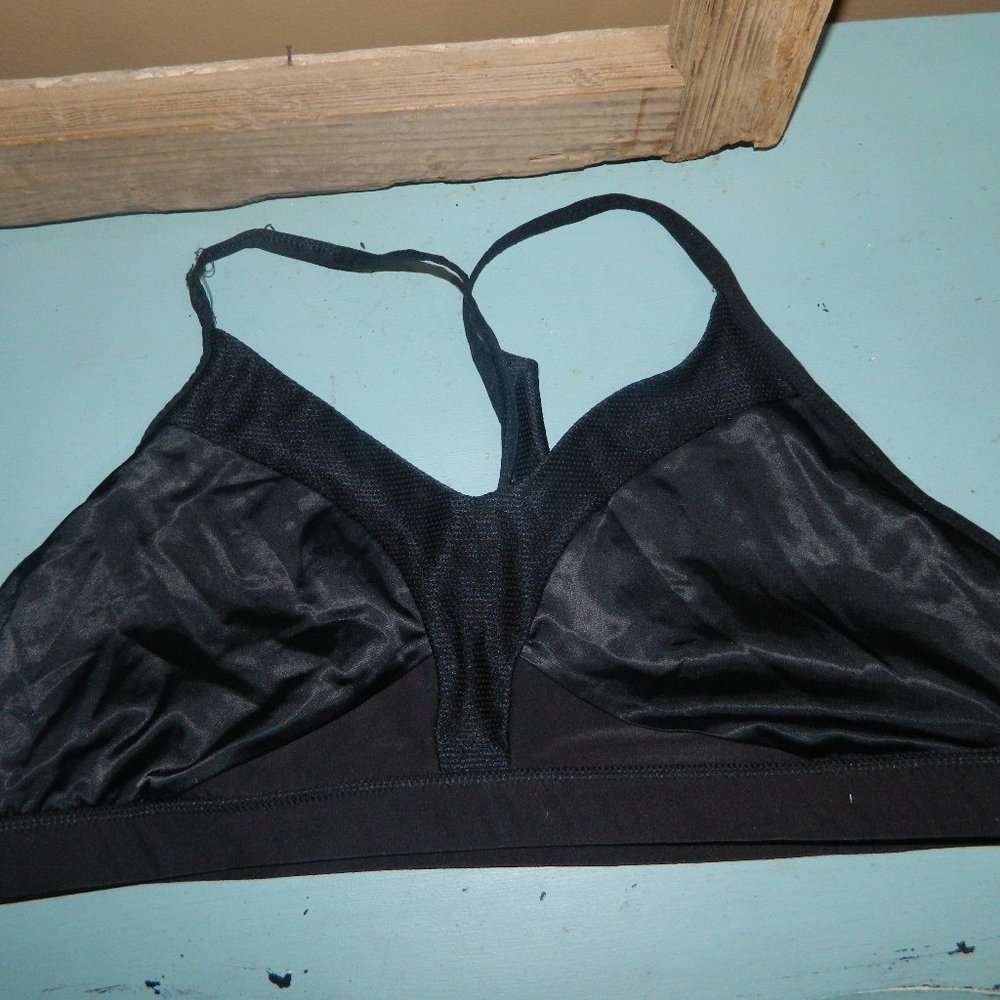 Nike Sports Razorback Bra Black Size XL (HH-14)